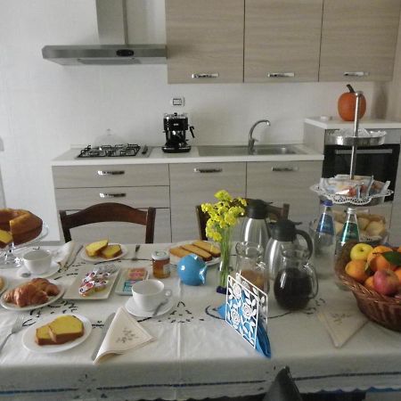 B&B And Home Restaurant La Casa Del Pescatore SantʼAnna Arresi Εξωτερικό φωτογραφία
